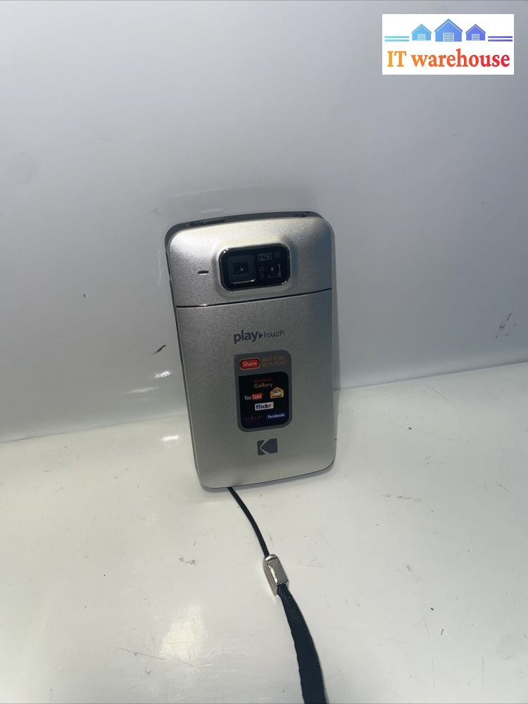 Kodak PlayTouch Video Camera (16GB SD card)