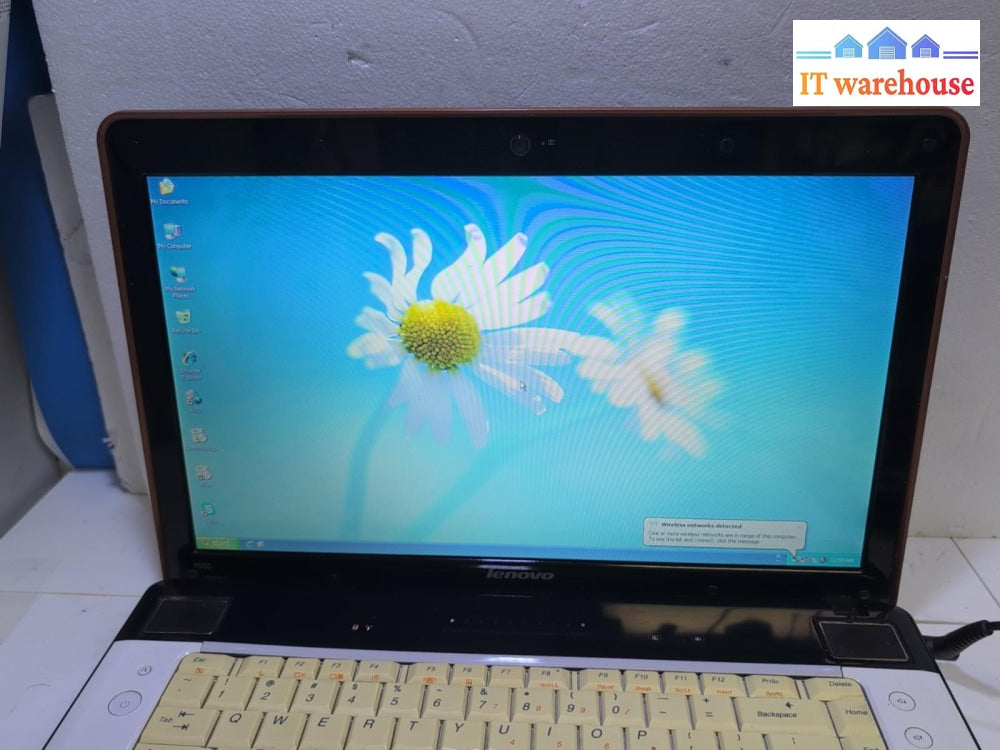 Lenovo IdeaPad Y550 15.6" Laptop Core 2 Duo T6600 /3GB RAM/500GB HDD/WIN XP -