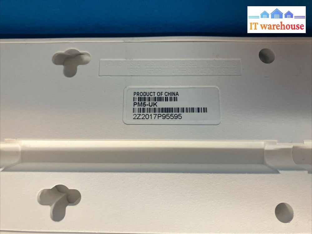 Like New APC Home/Office SurgeArrest 5 outlets 230V UK ~