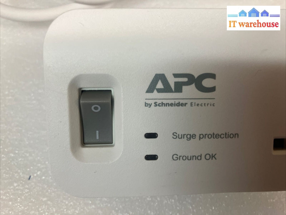 Like New APC Home/Office SurgeArrest 5 outlets 230V UK ~