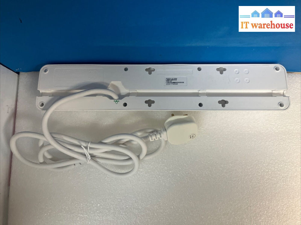 Like New APC Home/Office SurgeArrest 5 outlets 230V UK ~