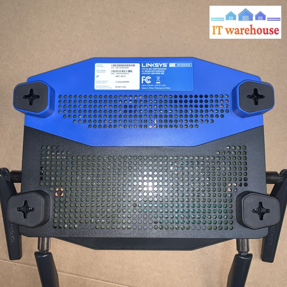 Linksys WRT3200ACM AC3200 Dual-Band Wi-Fi Router with Adapter