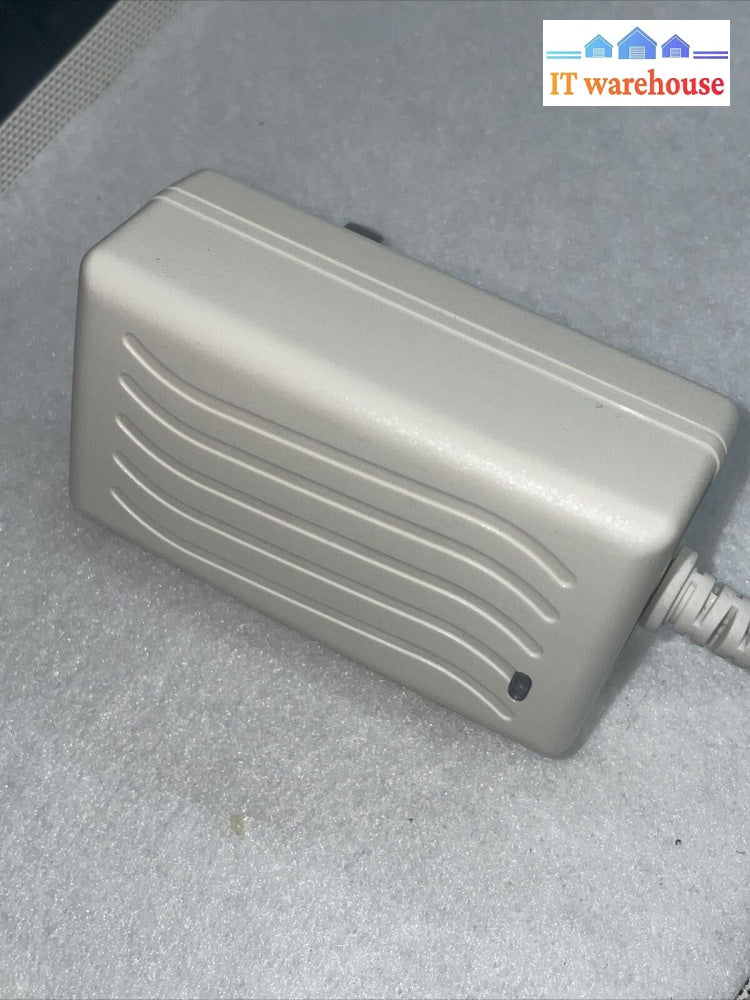 Lot of 10 FLYPOWER Tablet Switching Adapter PS18K0502000U5 5V 2A ( 2000mA)