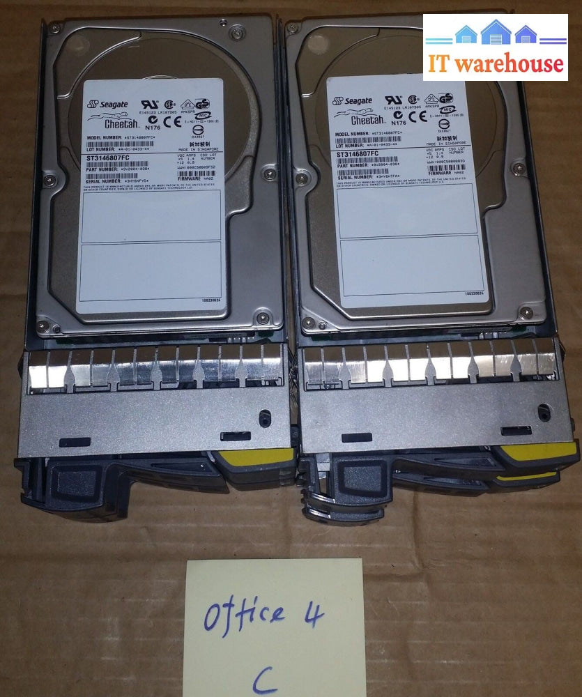 Lot of 2 Seagate 146GB 10K 9V2004-038 FW: NA02 ST3146807FC w/ Tray 108-00057 