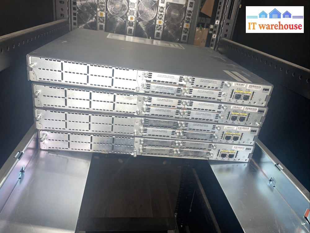 Lot of 4 Cisco 2800 2811 CISCO2811 2 Port Integrated Services Wired Router