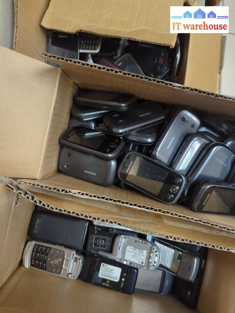 (Lot of 50)  mixed brand cell phones for gold scrap, parts (read)-