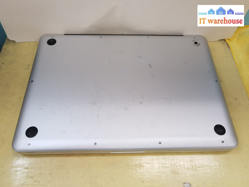 $ Macbook Pro 13’ (Mid 2009) Core 2 Duo 2.26Ghz 1Tb 8Gb El Capitan 2009
