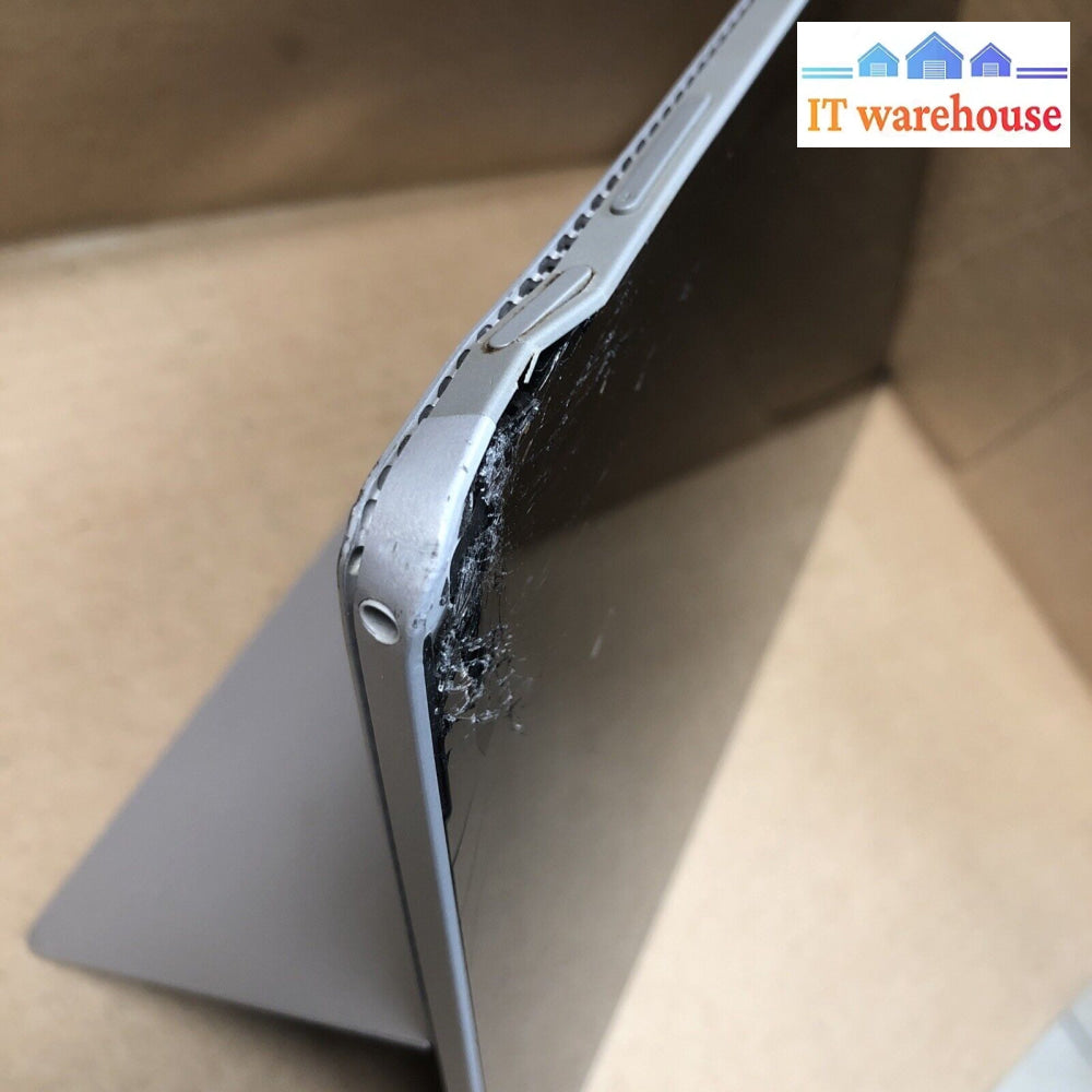 $ Microsoft Surface 12.3’ 1724 I5-6300U 2.4Ghz 4Gb 128Gb Ssd Win10 - Cracked