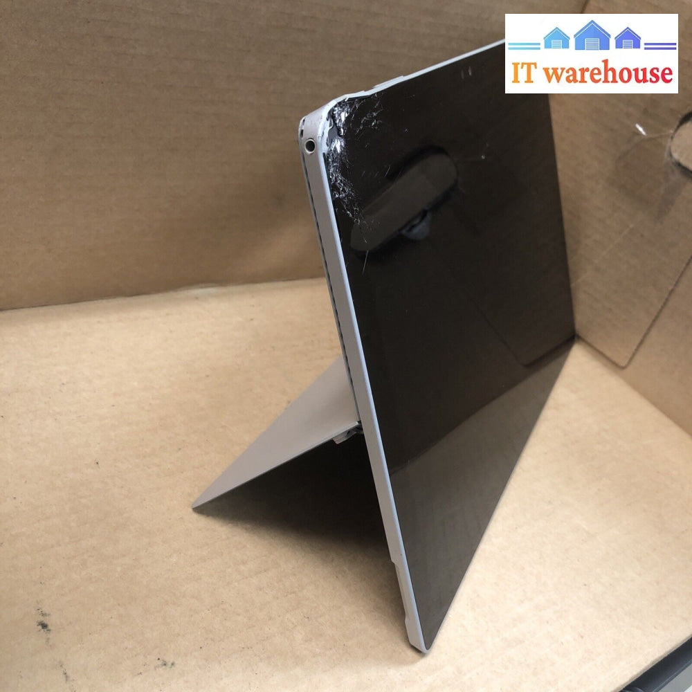 $ Microsoft Surface 12.3’ 1724 I5-6300U 2.4Ghz 4Gb 128Gb Ssd Win10 - Cracked
