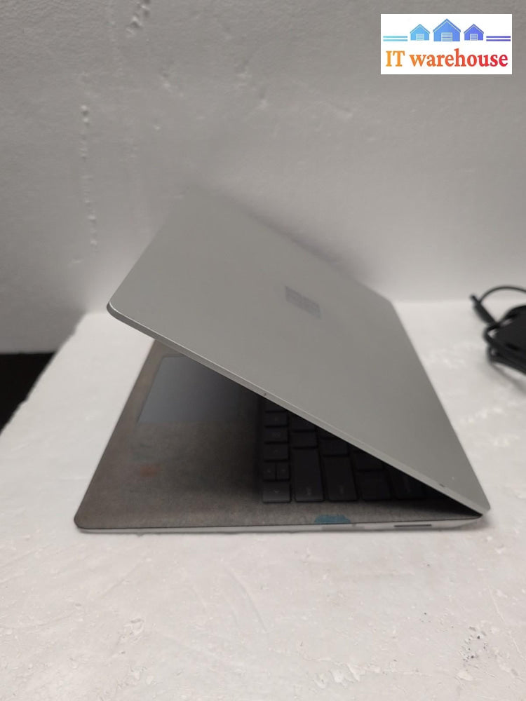 Microsoft Surface Laptop 1769 13.5" Touch i7-7660U/ 8GB RAM /256GB SSD/Win11 -