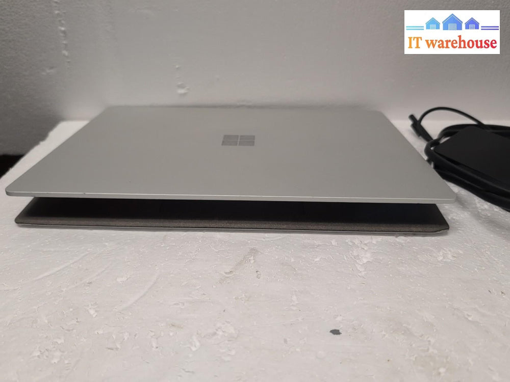 Microsoft Surface Laptop 1769 13.5" Touch i7-7660U/ 8GB RAM /256GB SSD/Win11 -