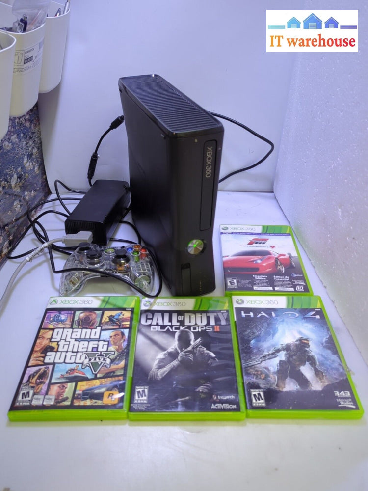 Microsoft Xbox Xbox 360 Slim 250G Bundle. Model 1439 W/ Games -