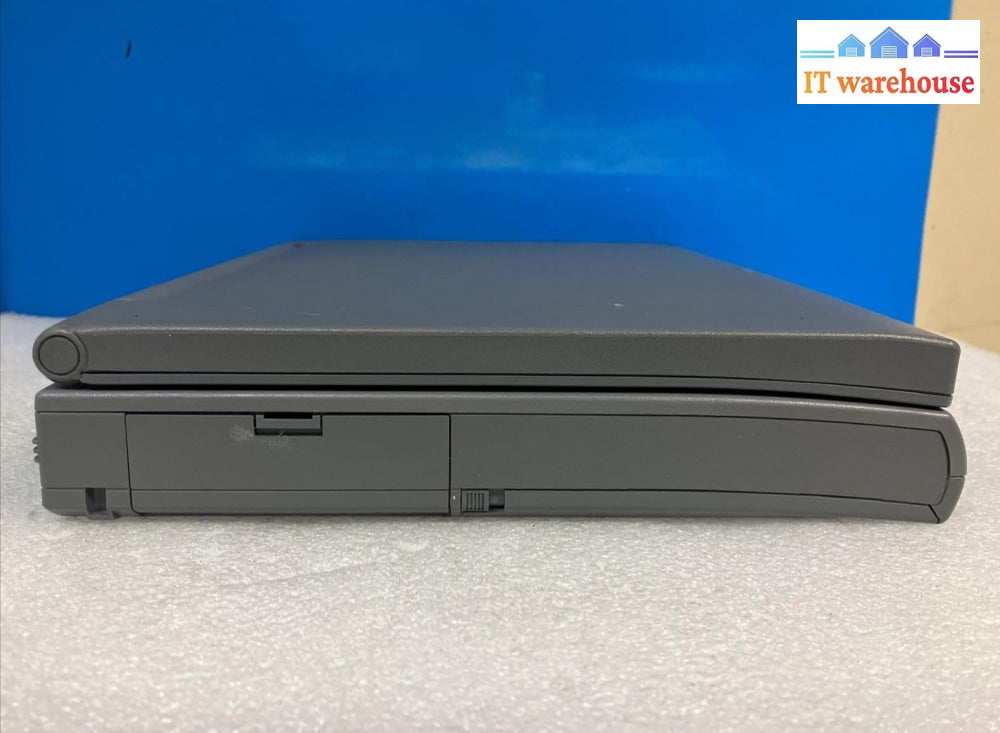 ~ NEC Versa PC-6110-11602D Laptop Pentium CPU 16MB RAM W/ AC (Bad Screen, Read!)