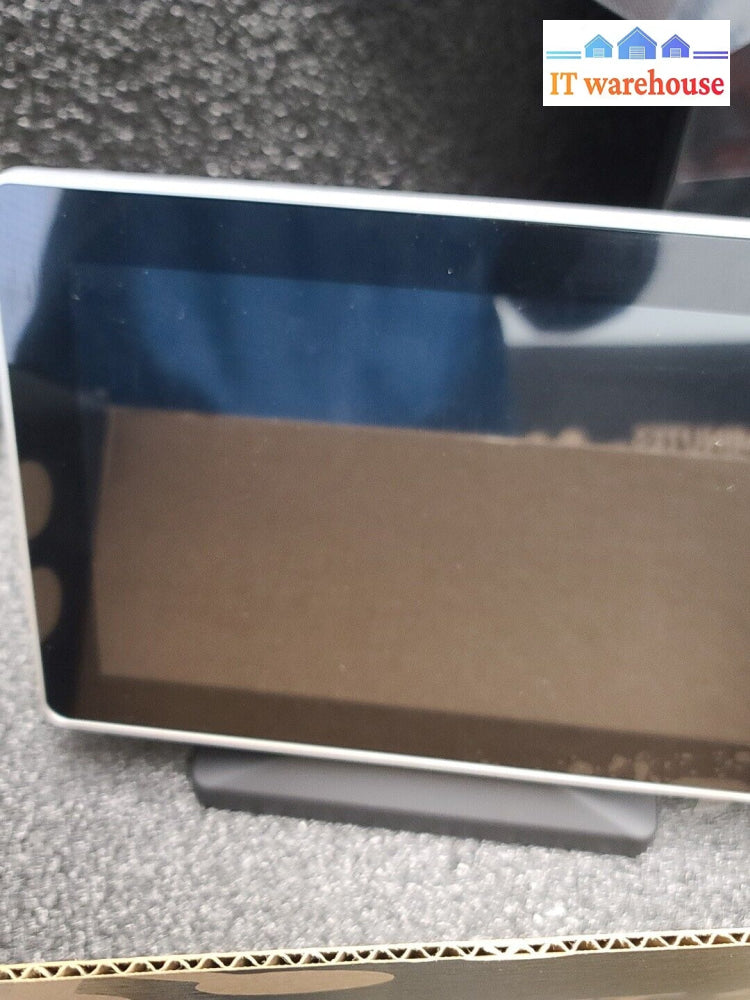 - New Go To Room Meeting System (Eagle Eye Iv Camera Mptz-B Trio 8500 Phone + Pc)