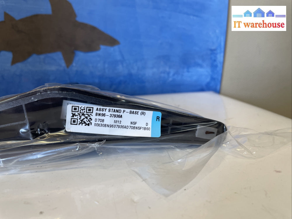 New Samsung 40" Legs BN96-37935A BN96-37936A  only