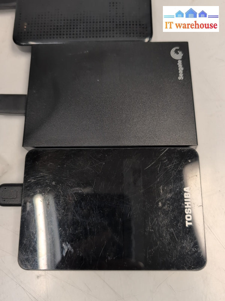 (NICE) 4x 1TB USB 3.0 External Portable Hard Drives (Used time under 50days) -