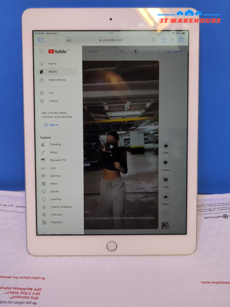 (Nice) Apple Ipad 6Th Generation A1893 Sliver 9.7’ 32Gb Wi-Fi Good Working -