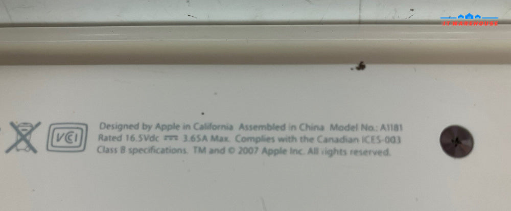 ~ (Nice) Apple MacBook a1181 13.3" Laptop, intel C2D 2.4GHz, 5GB RAM, 160GB HDD