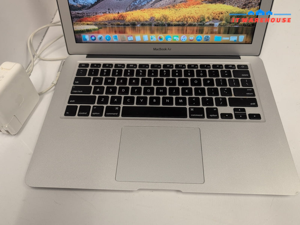 (Nice) Apple MacBook Air 13" 2011 A1369 Intel i5- 1.7GHz /4GB /128GB HDD/10.13 -