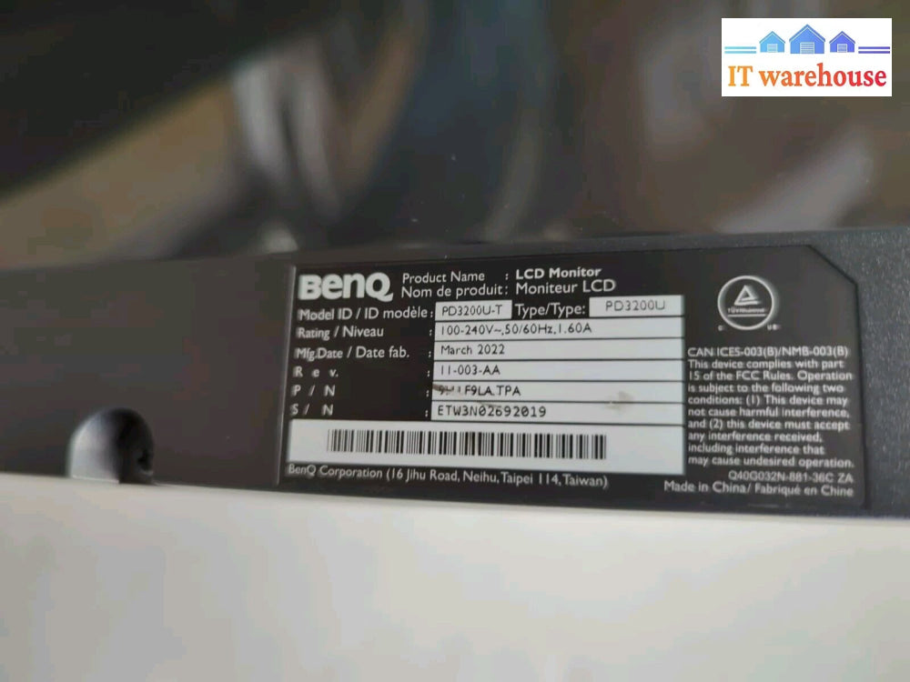 (NICE) BenQ PD3200U-T 32’’ 3840 x 2160 4K 4ms(GTG) IPS Monitor (LOCAL PICK UP)