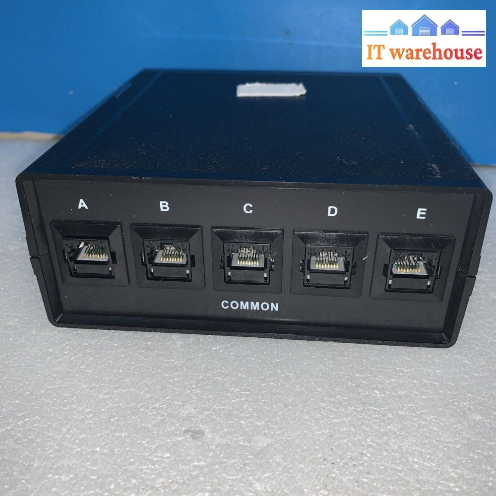 Nice ~ Black Box 4-to-1 CAT6 10-GbE Manual Switch (ABCD) 5 x Serial Port