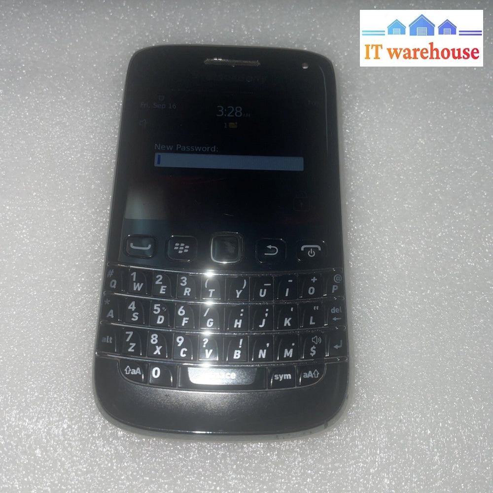 (Nice)  BLACKBERRY BOLD 9790 8G cell phone (carrier: Rogers)