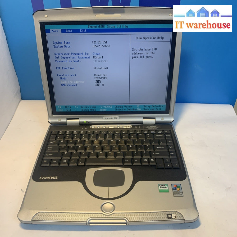Nice -Compaq Presario 700 Laptop AMD Duron 900MHZ 64MB RAM (NO hard drive/caddy)