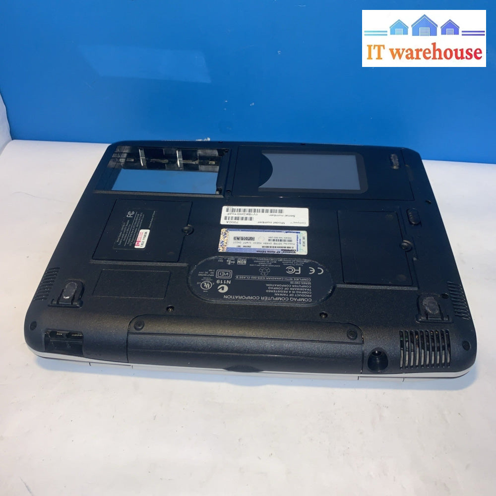 Nice -Compaq Presario 700 Laptop AMD Duron 900MHZ 64MB RAM (NO hard drive/caddy)