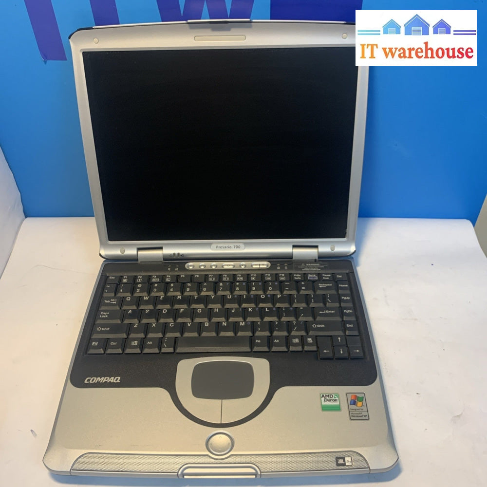 Nice -Compaq Presario 700 Laptop AMD Duron 900MHZ 64MB RAM (NO hard drive/caddy)