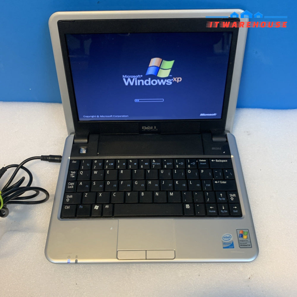 Nice ~ Dell Inspiron Mini 9 (Inspiron 910) 8.9” Netbook  + Ac adapter
