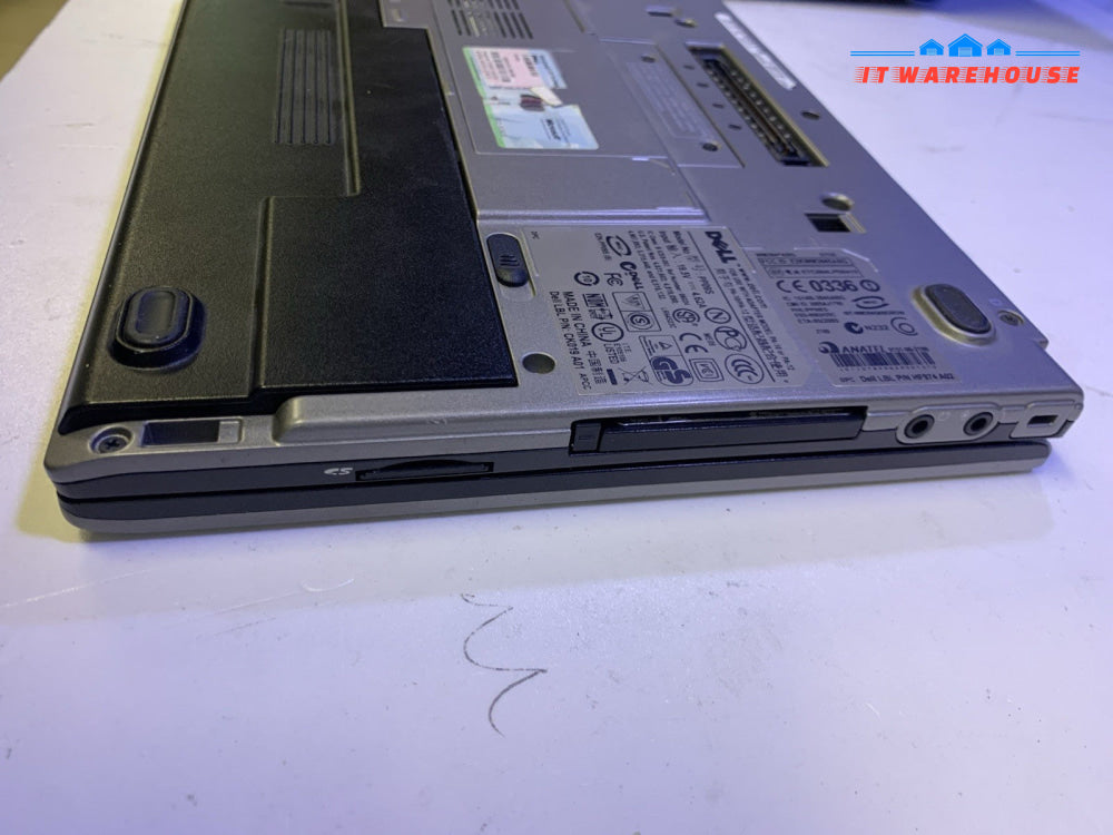 Nice ~ Dell Latitude D420 12" Laptop Intel Core Duo 1.2GHz 1.5GB RAM (no HDD)