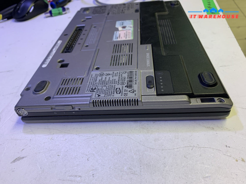 Nice ~ Dell Latitude D420 12" Laptop Intel Core Duo 1.2GHz 1.5GB RAM (no HDD)