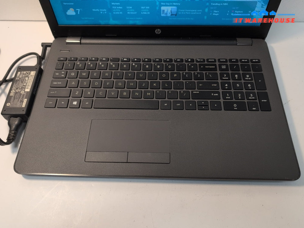 (NICE) HP 255 G6 15.6" Laptop  AMD A9-9220 Radeon/8GB RAM/256GB SSD /win11 -