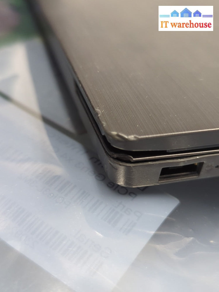 (Nice) Lenovo V330-14ARR 14" LAPTOP AMD Ryzen 5 2500U/ 8GB /256GB SSD/Win11 -