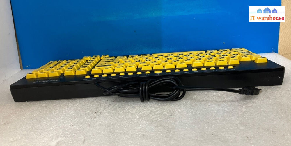 Nice Maxell Vision LargePrint Keyboard PC USB Wired Black Yellow Keys Computer ~