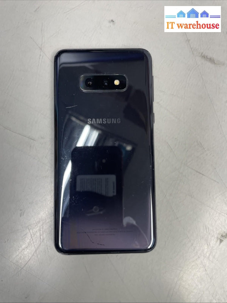 Nice Smartphone Galaxy S10e 128GB Unlocked  with little crack  +