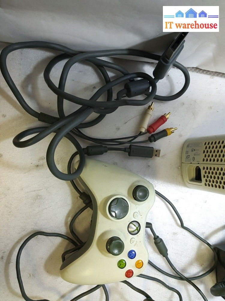- Old Version Microsoft Xbox 360  Console With Adapter & One Controller(NO HDMI)