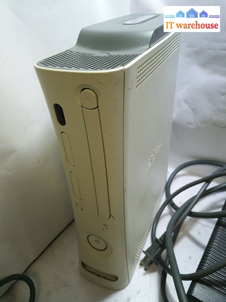 - Old Version Microsoft Xbox 360  Console With Adapter & One Controller(NO HDMI)