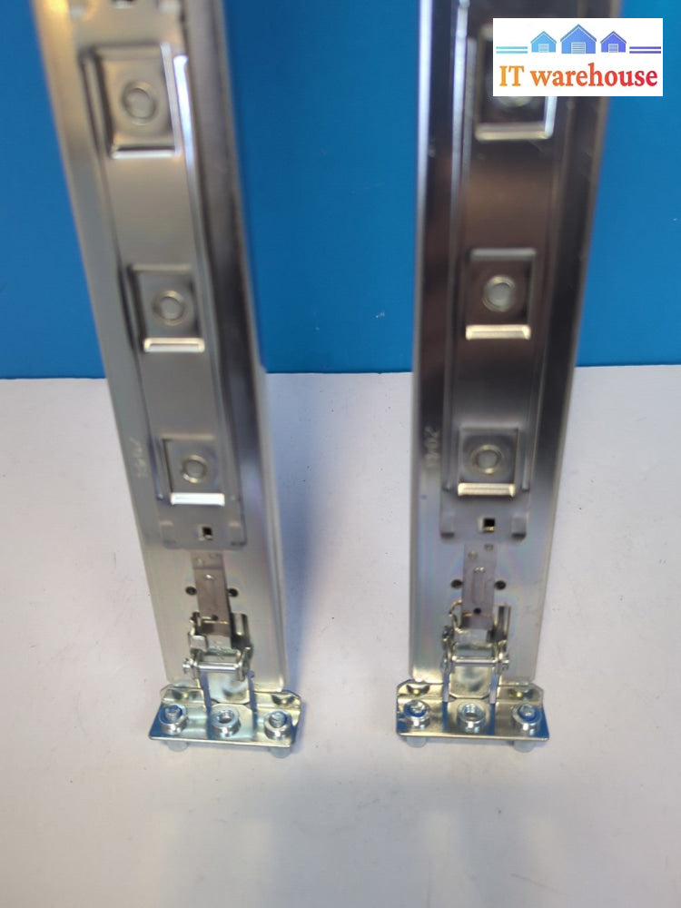 (One Pair) GIGABYTE 25HB2-3A0202-K0R 1U RACKMOUNT RAIL KIT