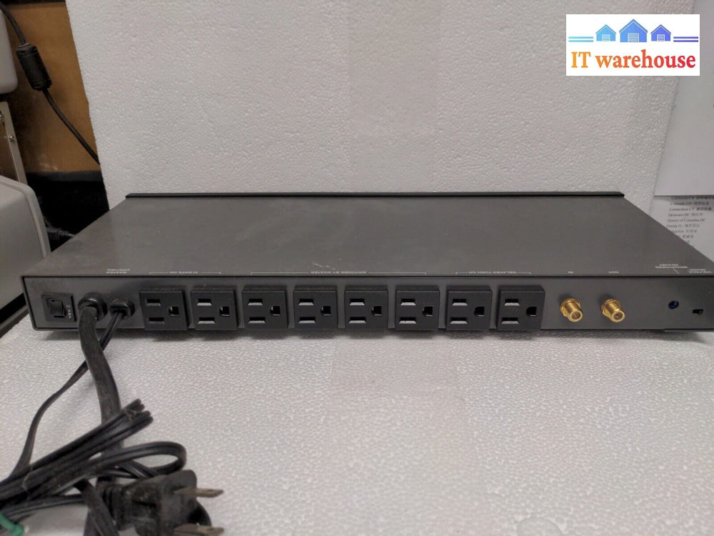 - Panamax Max 1000 + Surge Protector Line Conditioner Ac 8 Outlet Tested