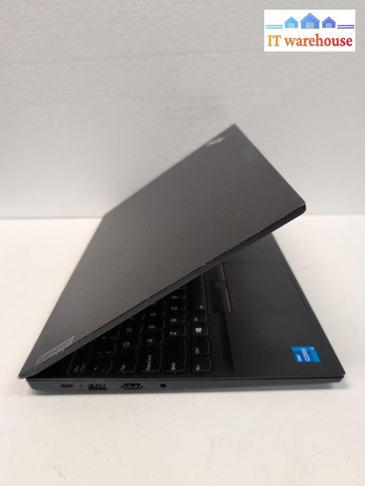 (Parts,display issue) Lenovo ThinkPad E15 Gen 3 AMD Ryzen 7 5700U/ 8GB (NO SSD)-