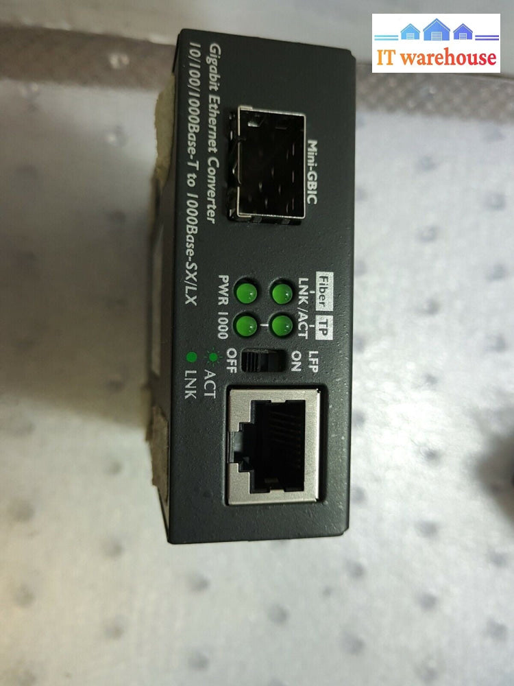 - Planet GT-805A 10/100/1000 Gigabit Ethernet Fiber Bridge W/AC Tested