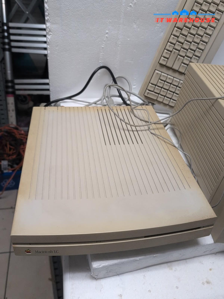 Rare Vintage Apple PC Macintosh LC M0350 With Monitor /Keyboard /Mouse Working -
