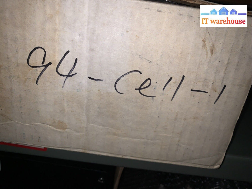 Rare Vintage Retro Large Brick Cell Phone PCA Model P832T W/Charger