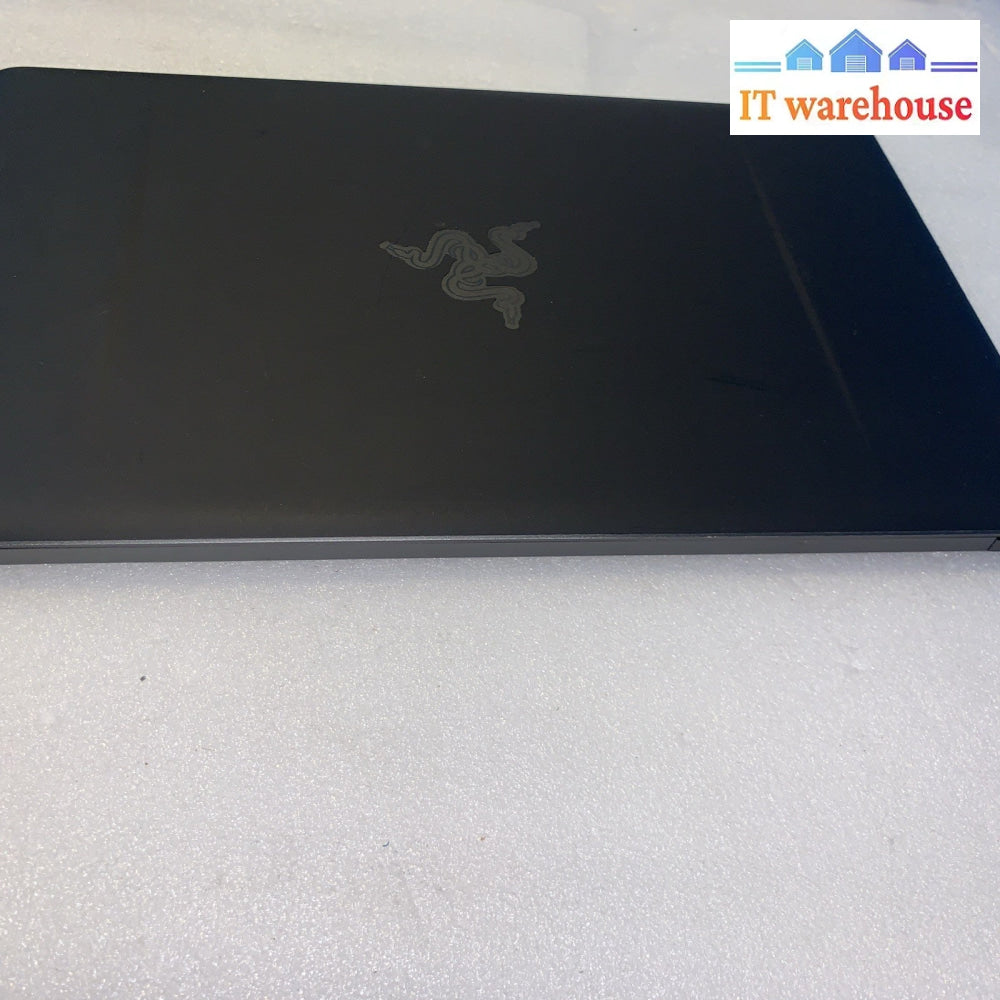 Razer Blade Stealth 13 13.3" i7-7500U 2.7GHz 16GB RAM 512GB SSD Win10 Home