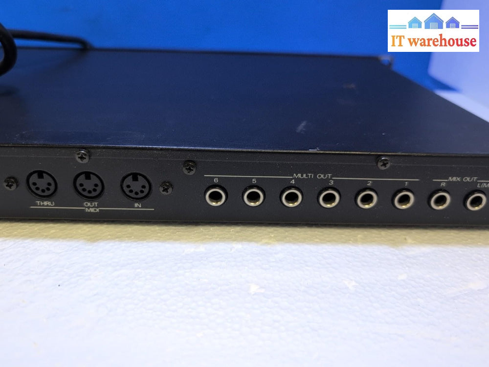 Roland D-110 Multi-Timbral Sound Module Classic Midi rackmount -