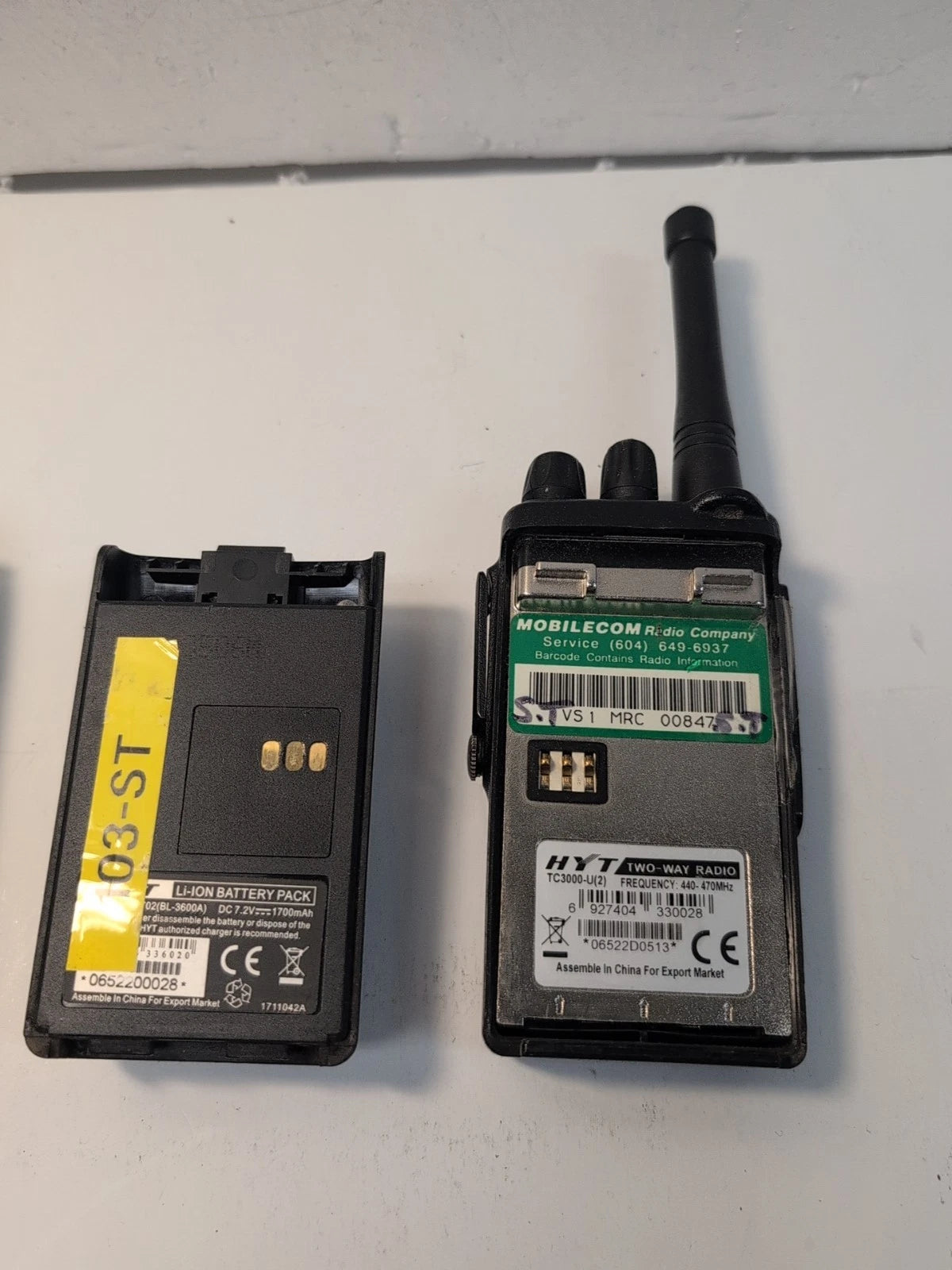 2x HYT TC3000 Two-Way RADIO 440-470MHz (NO Charger)