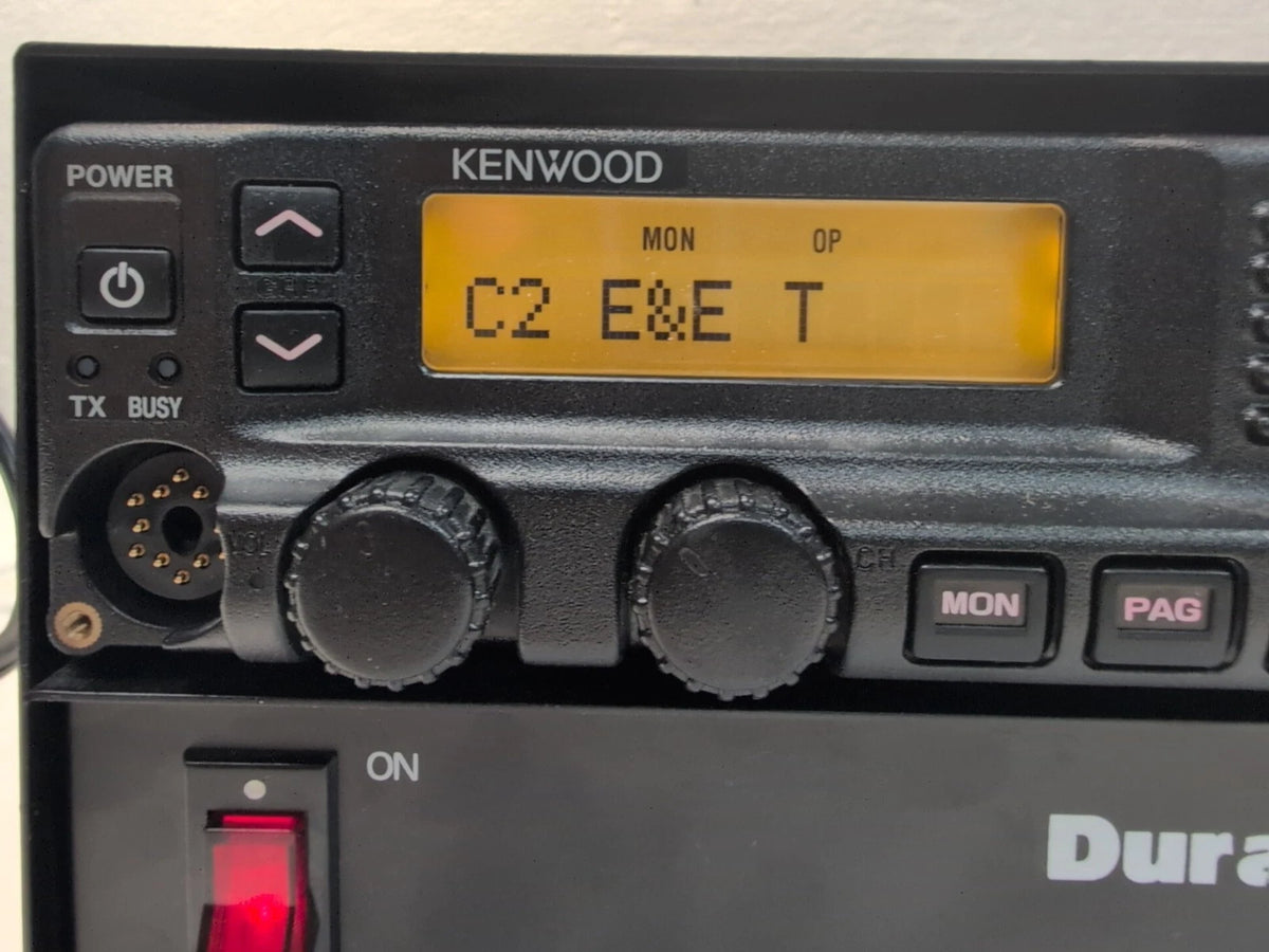 (NICE) Kenwood TK-5810 UHF P25 Mobile Radio Transceiver W/DuraComm LP-25 Power
