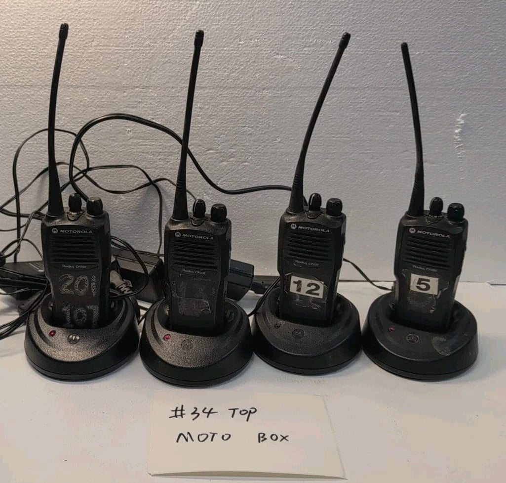 4x MOTOROLA RADIUS CP200 4 CH 4W 438-470MHZ UHF WALKIE TALKIES W/CHARGER