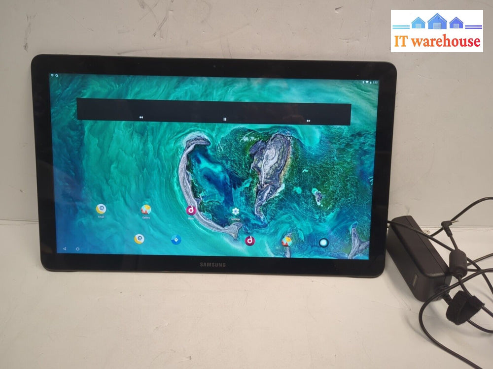 Samsung Galaxy View SM-T670 18.4 inch/32GB/AC / Working Battery/OS 8.1 (*Read) -
